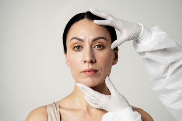 6 Aftercare Tips To Follow Post-Facelift Surgery