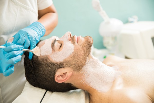 Unlock Amazing Hydra Facial Benefits For Men In Kolkata